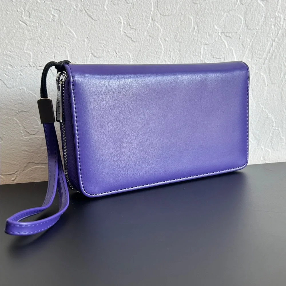 Purple Women's Wristlet Wallet Card Organizer - Picture 1 of 5
